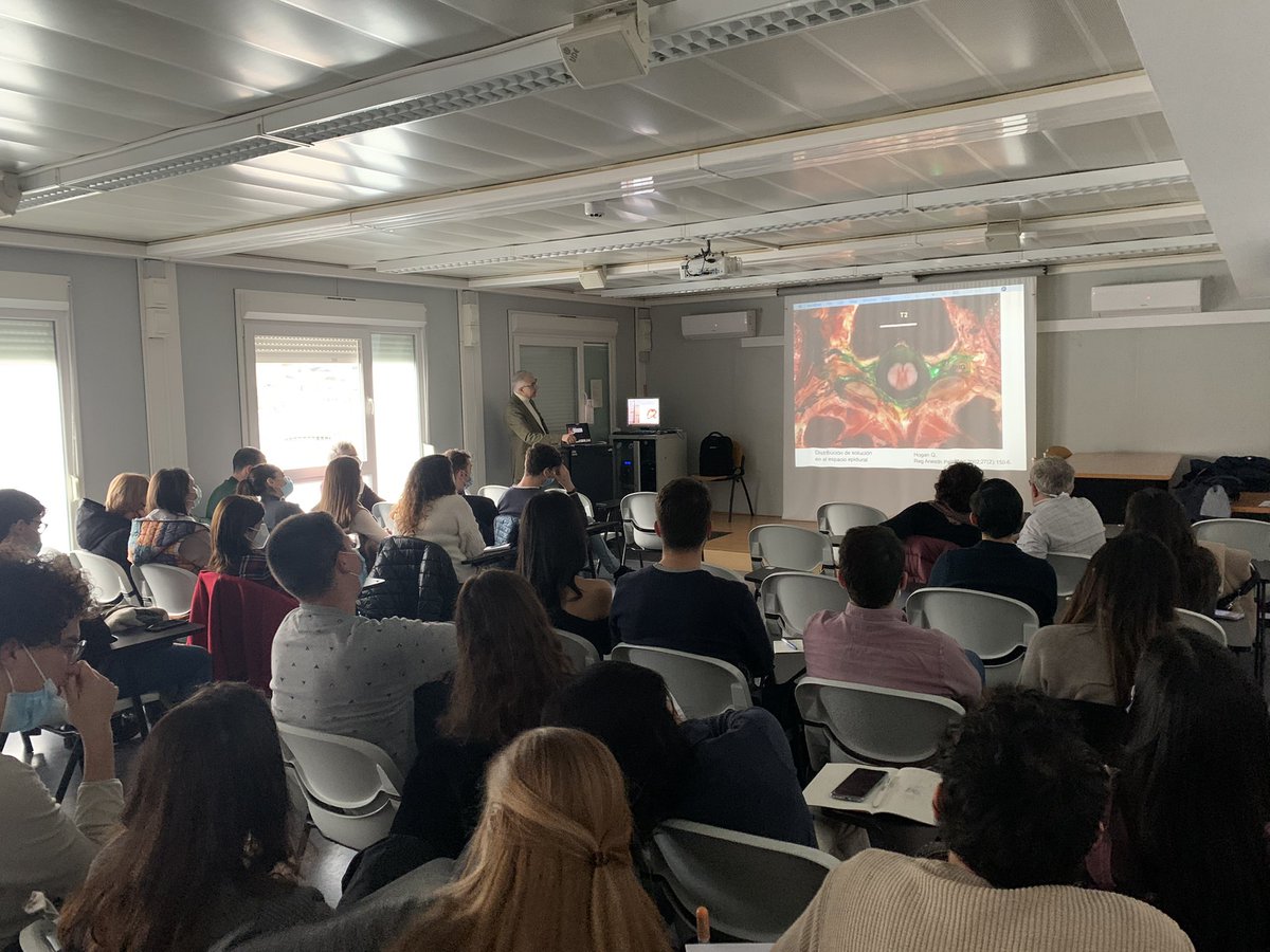 CristobalAnez's tweet image. Curso de microanatomia organizado por SCARTD por Prof M A Reina en la Unidad docente de la URV en Tarragona. Éxito de asistencia. Curso excelente.
@SCARTD_ACM @hjoan23