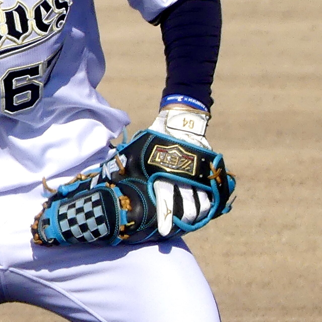 オリックスバファローズ　中川圭太バッティンググローブ オリックスバファローズ中川圭太バッティンググローブ