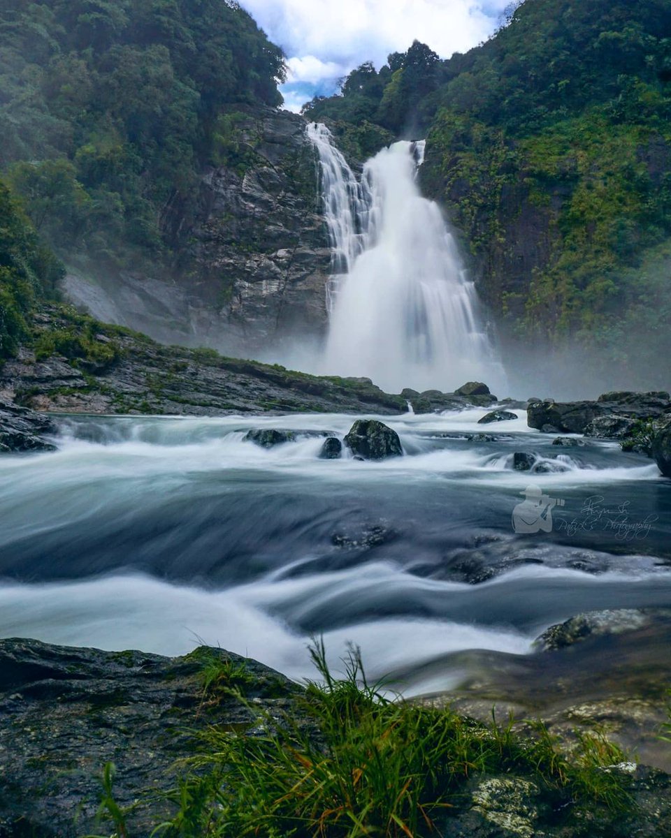 Let paradise wash over you.
📷: @npatrickz⁣
⁣
#Corona_India #CoronaStudios #CoronaAmbassadors #Paradise #Meghalaya