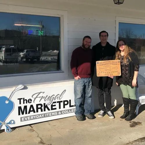 Keene_Sentinel's tweet photo. Locals sell a rare Ouija board to the Salem Witch Board Museum in #SalemMA for an undisclosed sum. #NewHampshire 
https://t.co/EsQx1rc8ML https://t.co/yn14mUOsag