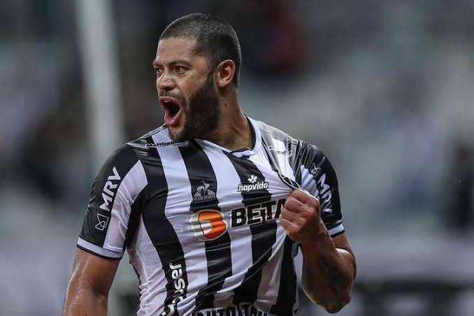 passadores1908's tweet photo. A vitória é importante demais. É contra tudo e contra todos. Mas o mais importante é saber absorver uma possível derrota. Se vier precisamos saber lhe dar c/ os q vão achar que a temporada está perdida. NÃO ESTÁ. Esse é apenas um jogo de início d temporada. Portanto, jogue junto! https://t.co/bTFSZXyj1e
