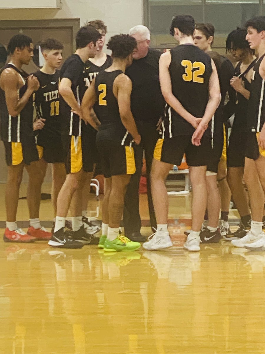 Great team win last night TiltonSchool vs Brewster  TorranBosworth <a href="/TorranBosworth/">Torran Bosworth</a> dropped 27pts