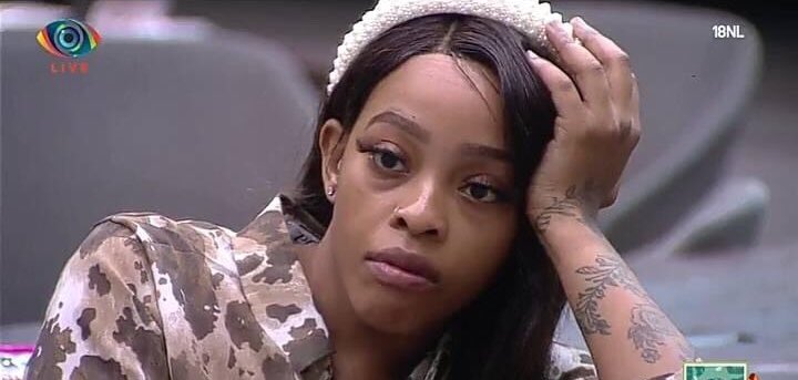 Praise68935258's tweet photo. Honestly she is playing the game through Libo
It clearly shows how pathetic,ignorance aswell heartless she is
Always using emotions to get close to libo😂#Mpho #BBManzi #bBM https://t.co/F6sGLHm6wJ
