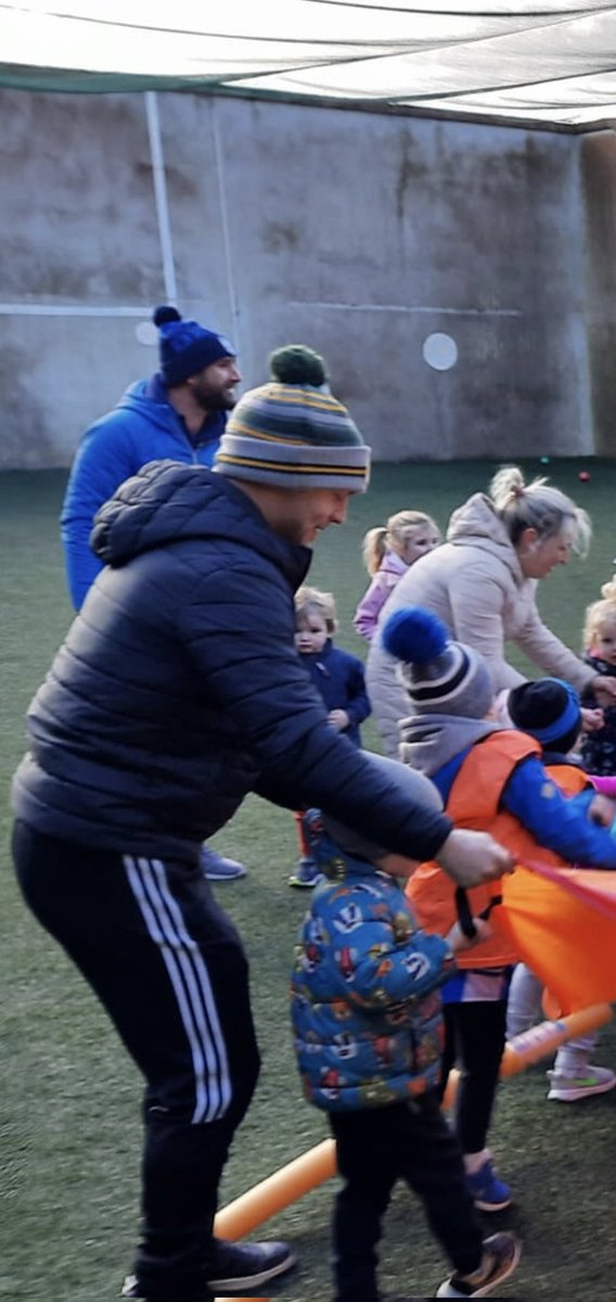 MountSionGAA's tweet photo. Great to see our #CúlBlues academy back up and running this morning! Despite the cold &amp; wind  the kids (&amp;coaches!) had a ball! Huge thanks to all parents, coaches &amp; kids! Great to see @TonyBrowne05 @kenmcgrath78 @babsbrowne @eoinmac9 bringing it all back home! @wellkidsgaa #gaa https://t.co/bStu2mMvN0