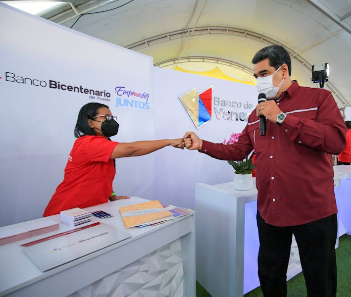 El Gobierno Bolivariano retribuye el esfuerzo y la dedicación de millones de hombres y mujeres que han resistido con lealtad y compromiso para hacer de nuestra Patria una tierra de prosperidad, crecimiento, armonía y Paz. ¡Máxima Felicidad Social!