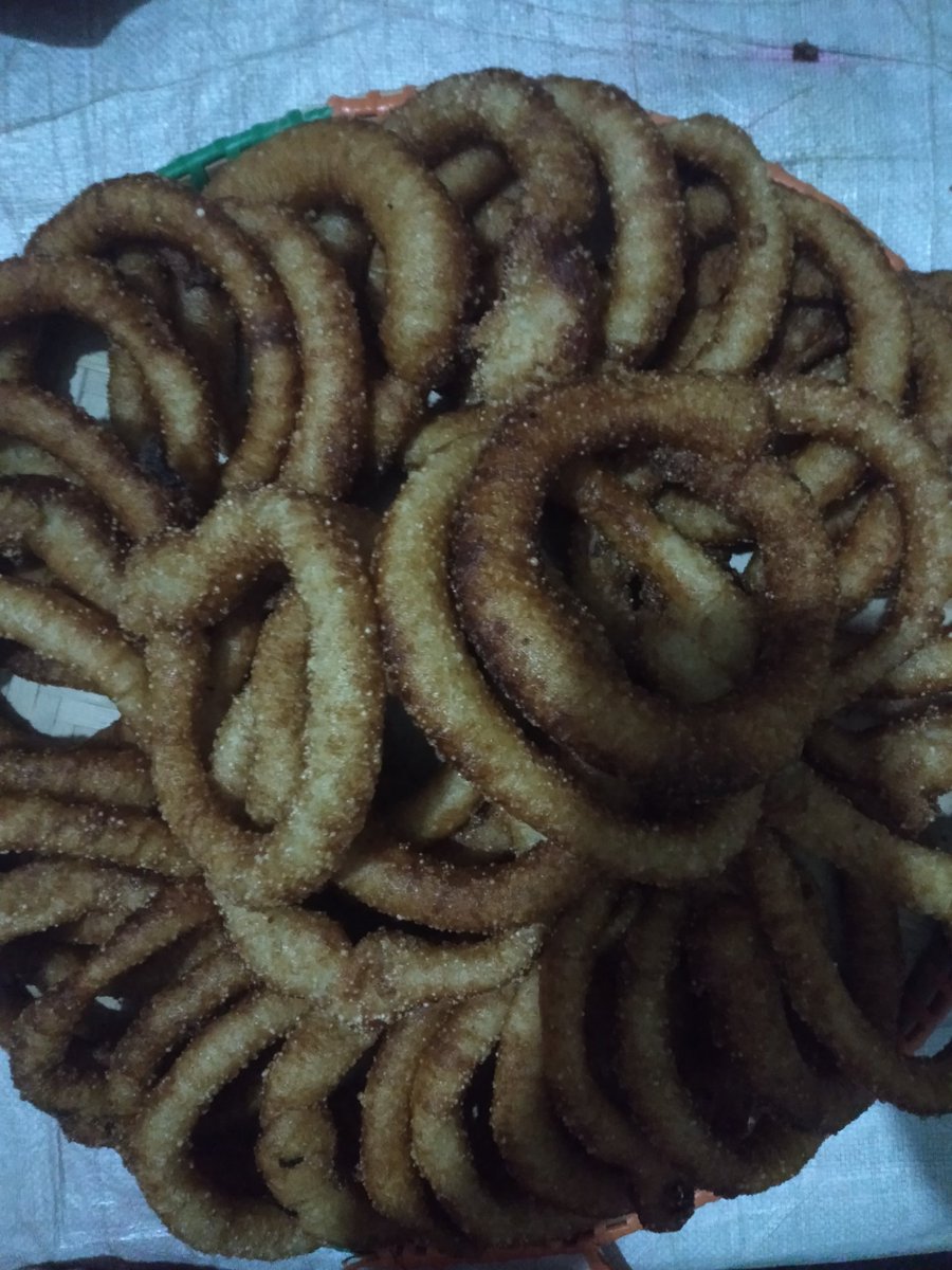 को कोसलाई मन् पर्छ? खानुस् है त!🥰😋
#मिठो छ।😋🤪