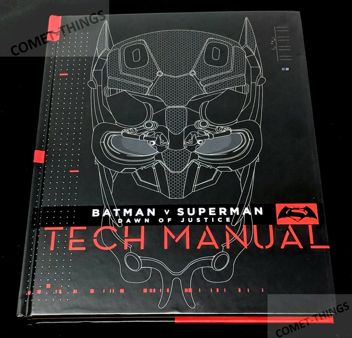 BatfleckBrasil's tweet photo. Vocês já ouviram falar nos livros 'Batman v Superman: Dawn of Justice: The Art Of The Film' e 'Batman v Superman: Dawn of Justice: Tech Manual'?

Esses são livros oficiais do longa que contam com as mais detalhadas informações sobre a produção e os bastidores do filme. (1/3) https://t.co/26ReyGwDIo