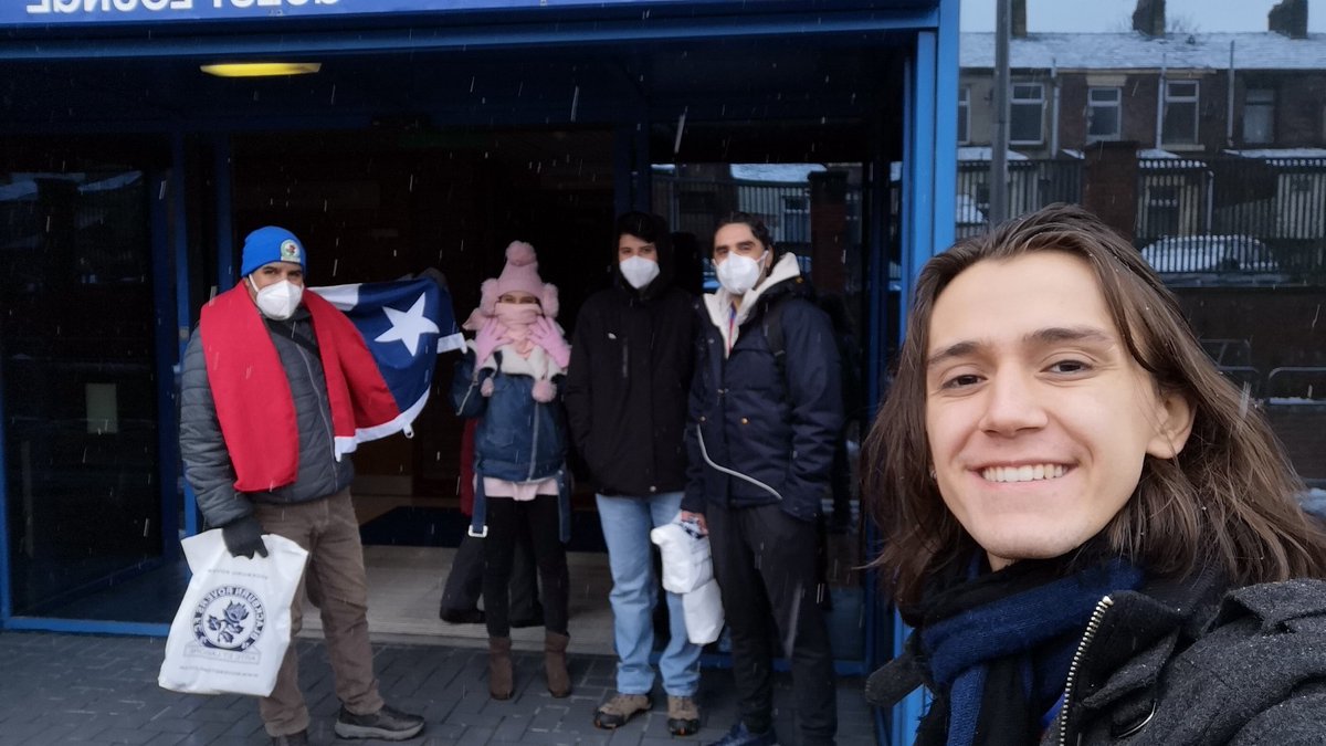 Jhovan_Kest's tweet photo. The 5 Chileans are already TOGETHER!! 🇨🇱🇨🇱🇨🇱
Ready for the match!!! 🤍💙
@benbreo @Rovers @TNTSportsCL https://t.co/xrnT9XNCZX