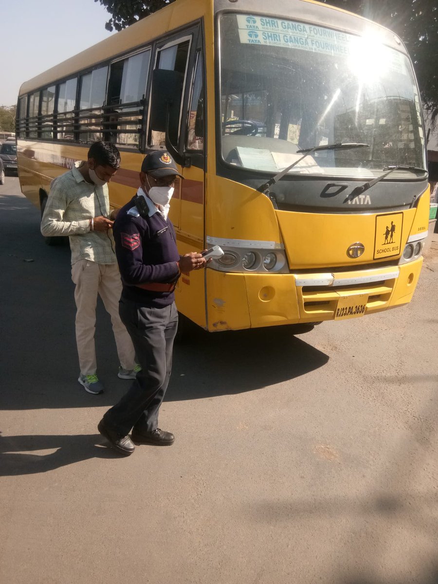 Sikar Traffic Police tweet media
