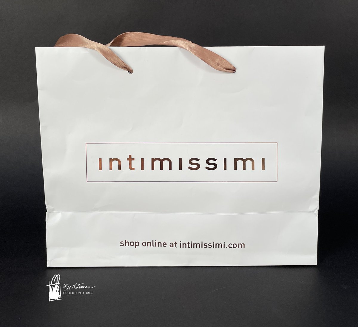 50/365: The Italian-based clothing brand intimissimi was founded in 1996 in Dossobuono di Villafranca di Verona by the fashion group Calzedonia. The brand specializes in intimates and sleepwear. 