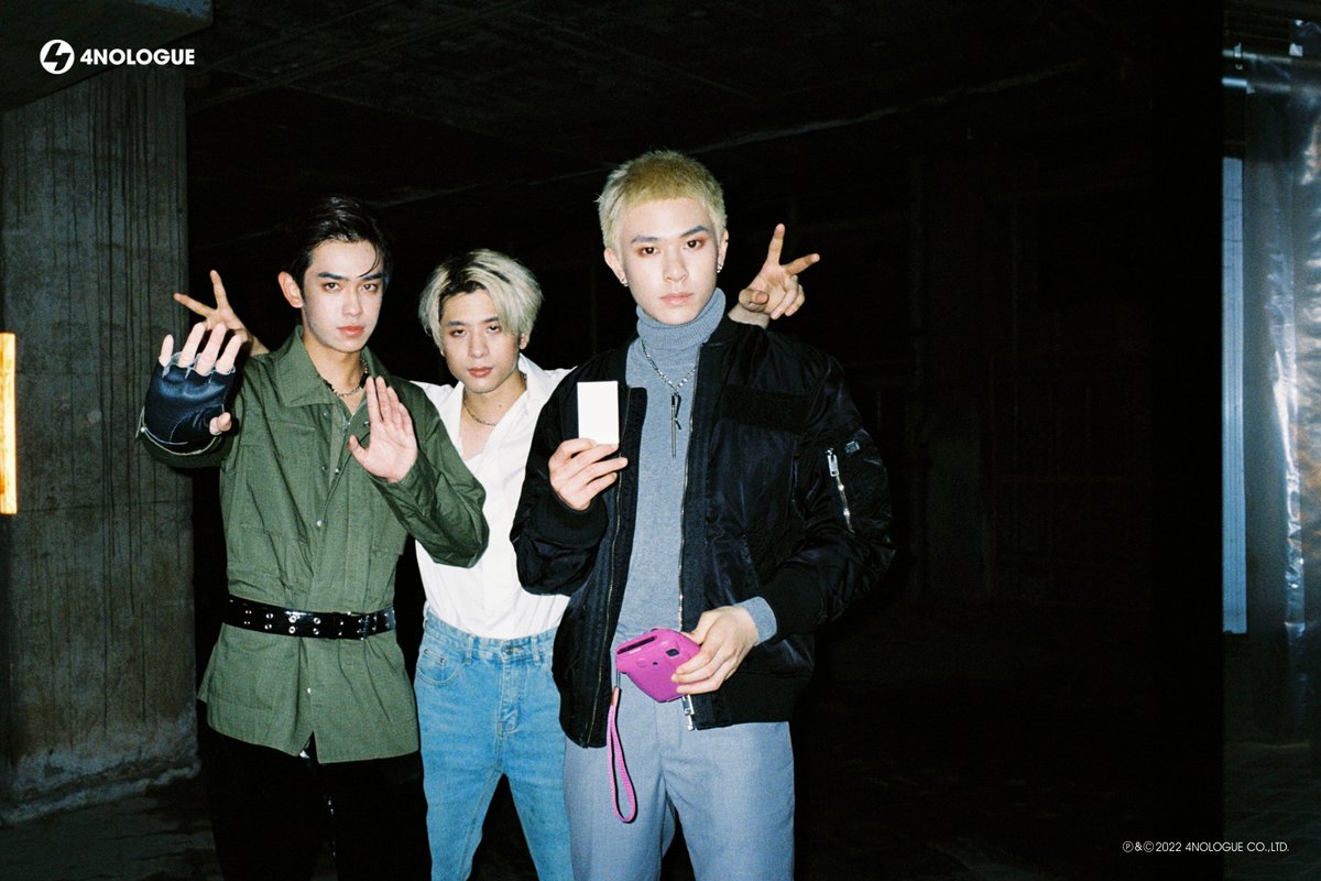 ssuchananie_'s tweet photo. มารอแล้วจ้าาา กลัวใจฟนลจะยกราชมังเข้าสตูอ่ะค่ะ มีใครไปห้ามเขารึยังคะ555555555 หยอกน้า 

#TRINITYXTPOPSTAGESHOW
#TRINITY_TNT https://t.co/FlG7lColKc