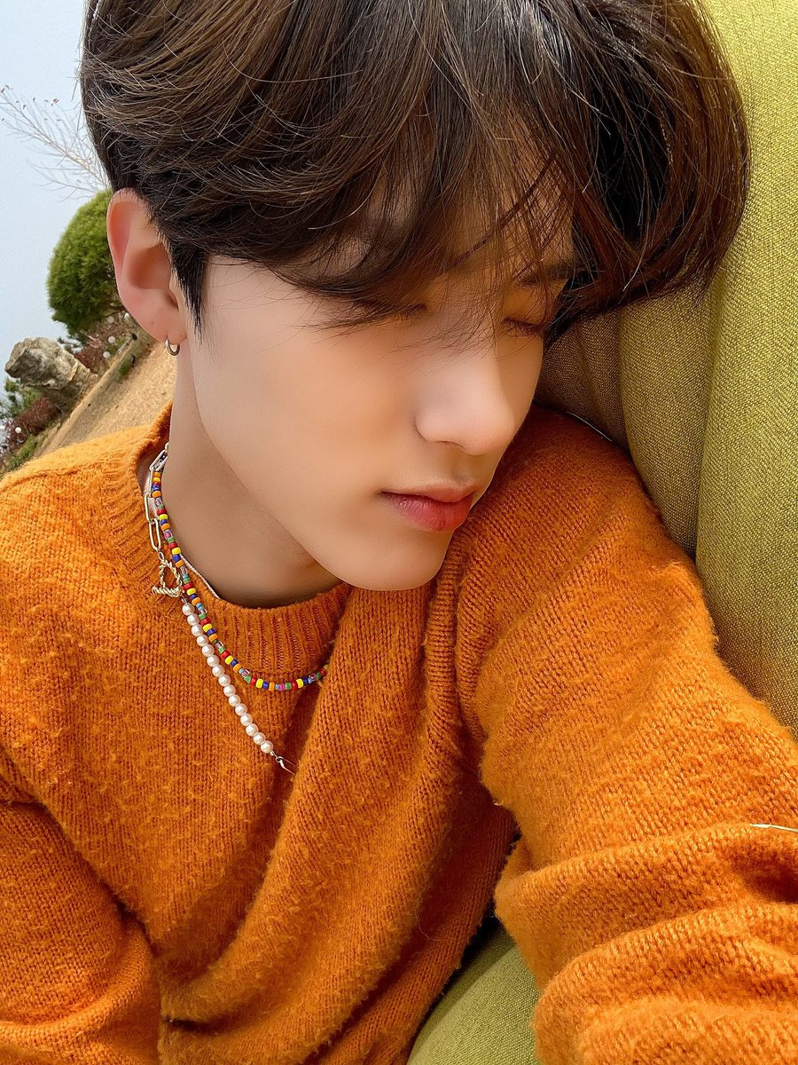 ljuyeomi's tweet photo. crying crying crying https://t.co/1hRhHO2icZ