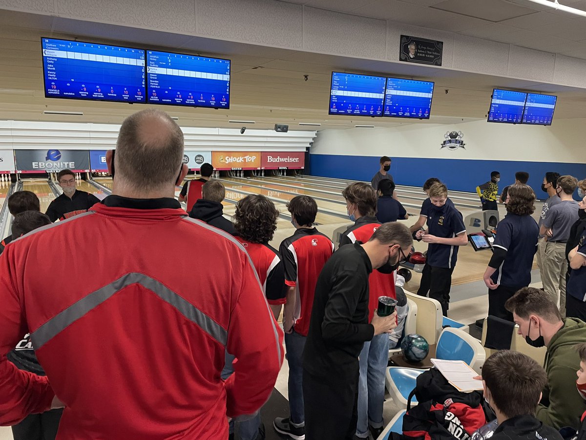 HiltonCadets's tweet photo. Our Boys @HiltonVBowling at @SectionVBowling Sectionals! #BrickChasing #GoCadets https://t.co/Tat88mG9NR
