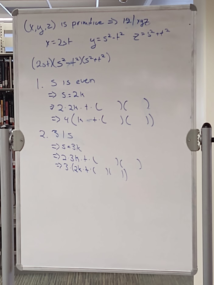 macphaidin_lib's tweet image. Someone has been doing math in the library... 🤔
#WhiteboardMessages #WhiteboardMath #MacphaidinLibrary #StonehillLibrary #StonehillCollege