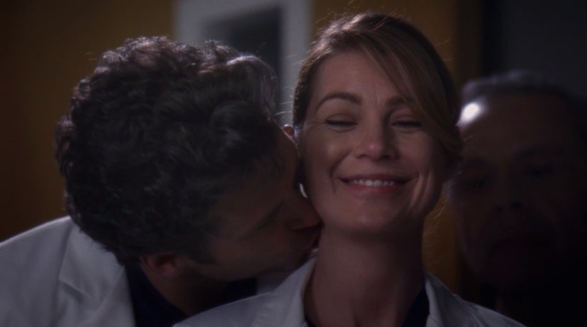 the way mer smiles when derek kisses her neck <3