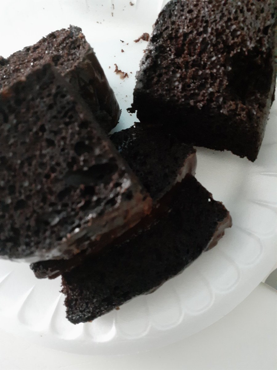 RunnyShadow7's tweet image. What is your favorite cake