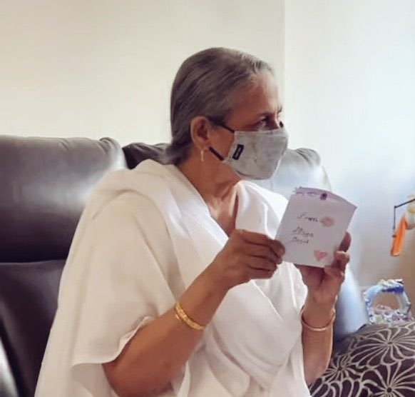 etimes's tweet image. That smile on #RitaMaa’s face as she visits Brahmakumari is winning the internet 😍

#StrongestSherni #SidharthShukla