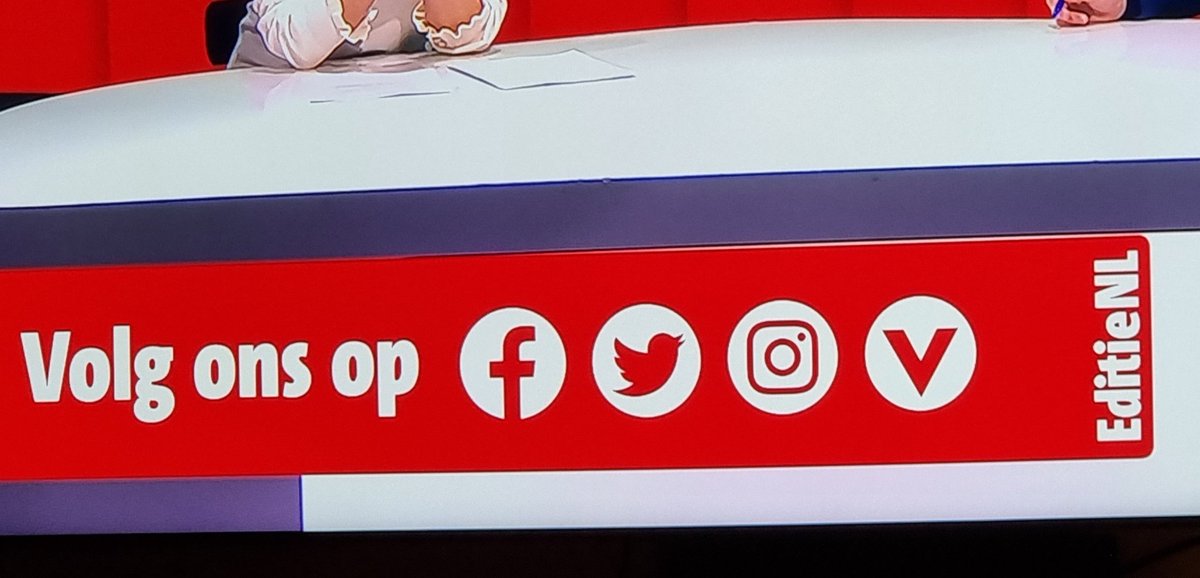Nenzi_11's tweet photo. Maar voor welk platform staat de 'V' dan? @EditieNL
#durftevragen https://t.co/BB18ENeWe4