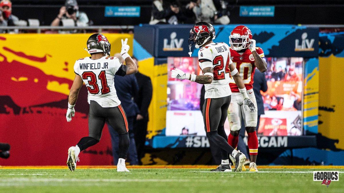 nfllatinotv's tweet photo. Un día como hoy hace un año. https://t.co/2mTN0RLgKf