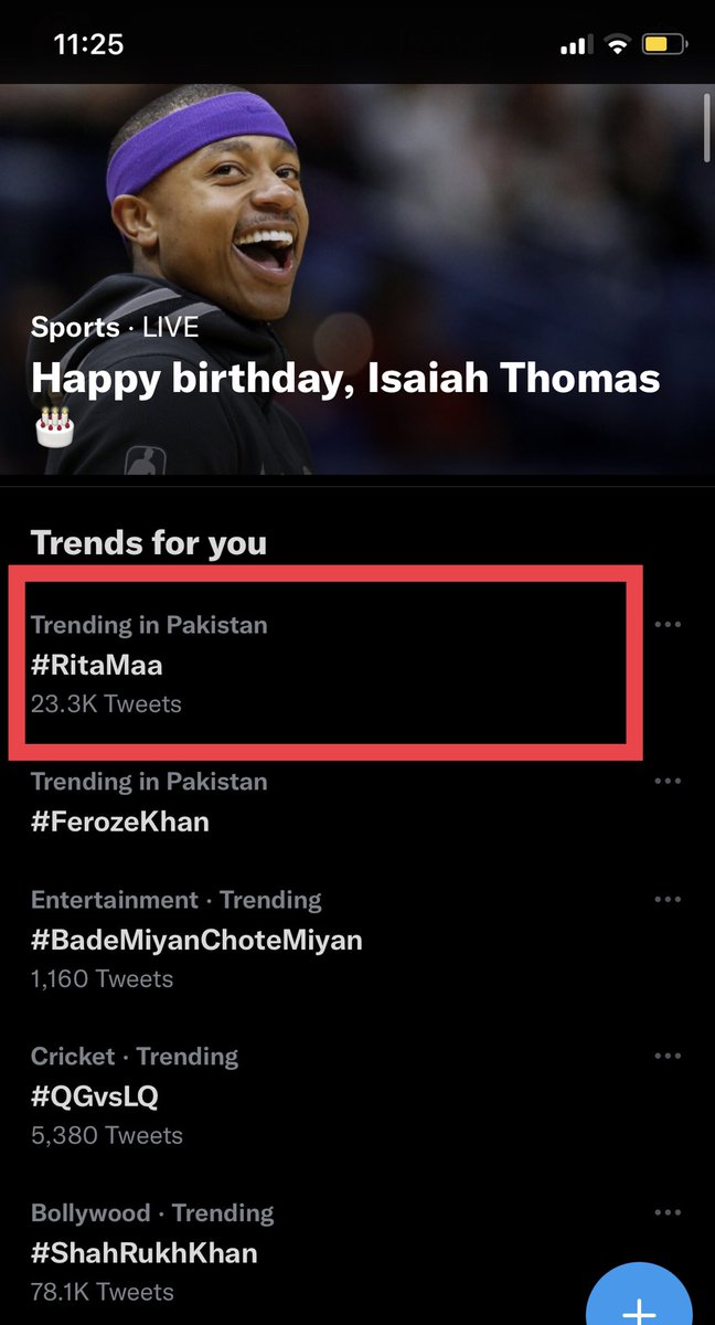 sidharth_girl's tweet photo. How beautiful is this!!
#RitaMaa is trending in Pakistan too♥️
This is making me so emo, I am sure aaj Sidharth bht khush or bht proud feel ker raha hoga
Hai na @sidharth_shukla? 
#SidharthShukla #SidHearts 
#HappyBirthdayRitaMaa https://t.co/3ER8bRdKVn