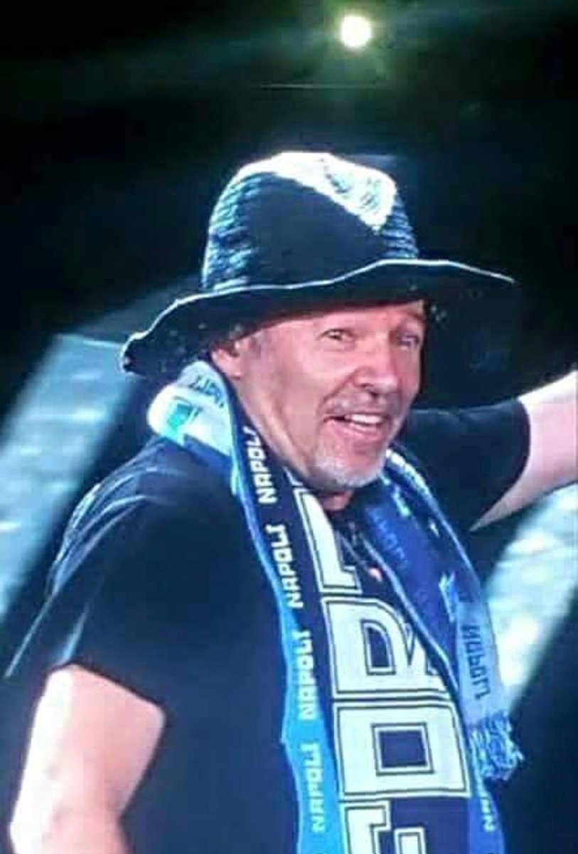 Auguri <a href="/vascorossi/">Vasco Rossi</a>