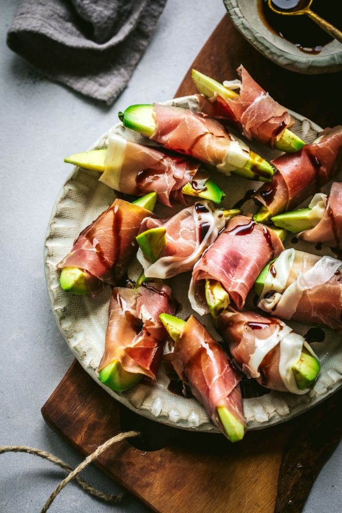 Looking to revamp your snack game? These Prosciutto Wrapped Avocado Bites are a perfectly balanced bite that are easy to make in a pinch and a flavor-packed health pairing. Made with only three ingredients, you can't go wrong with this recipe below: bit.ly/3onRlJF