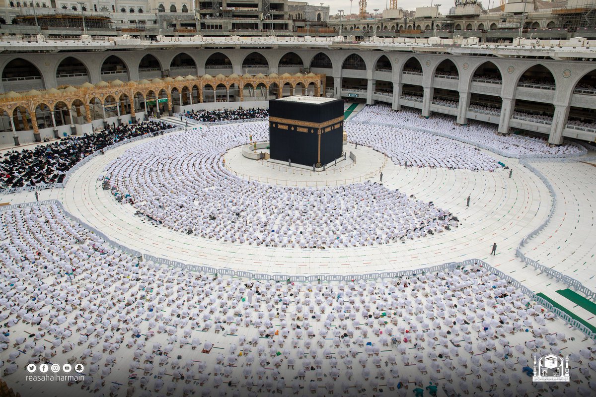 HaramainInfo's tweet photo. The Ministry of Hajj &amp; Umrah stated that all those coming from outside of Saudi Arabia are required to submit an approved negative PCR test or negative antigen test 48 hours before their departure, regardless of their immunisation status. https://t.co/5tj33T3LM6