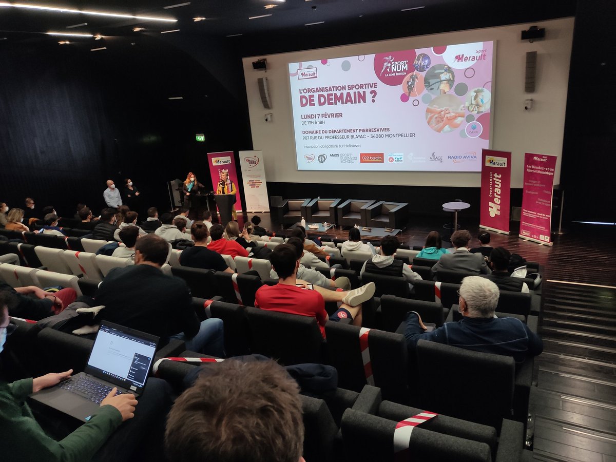 romainthomas_fr's tweet photo. De riches échanges lors de cette table ronde "Sport et E-sport" aux côtés de @Antoine_Chollet @anissadjouder @RomainMalbreil @NicoBesombes @MTP_lord. 
Merci à @heraultsport @La_Melee_Mtp et @AMOS_School pour l'organisation de cette 4e édition de Sport'Num. https://t.co/uuIxpLUsRr