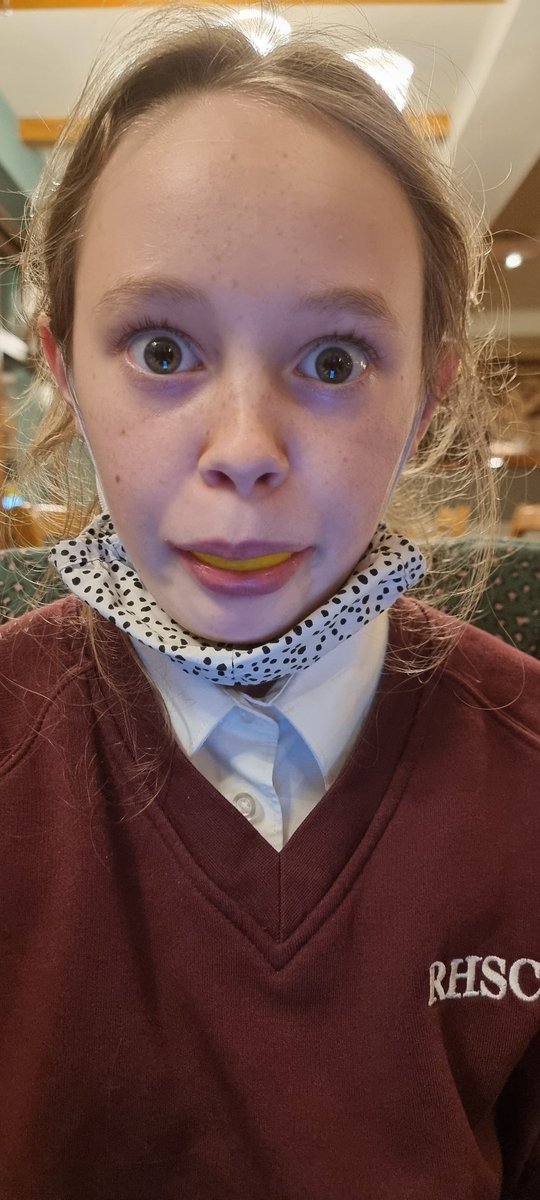 OUT OUT: With this one for dinner, while the good lady is elsewhere for the evening..
Behaving, as per usual.. 😂
#DaddysGirl #DaddyDaughterTime