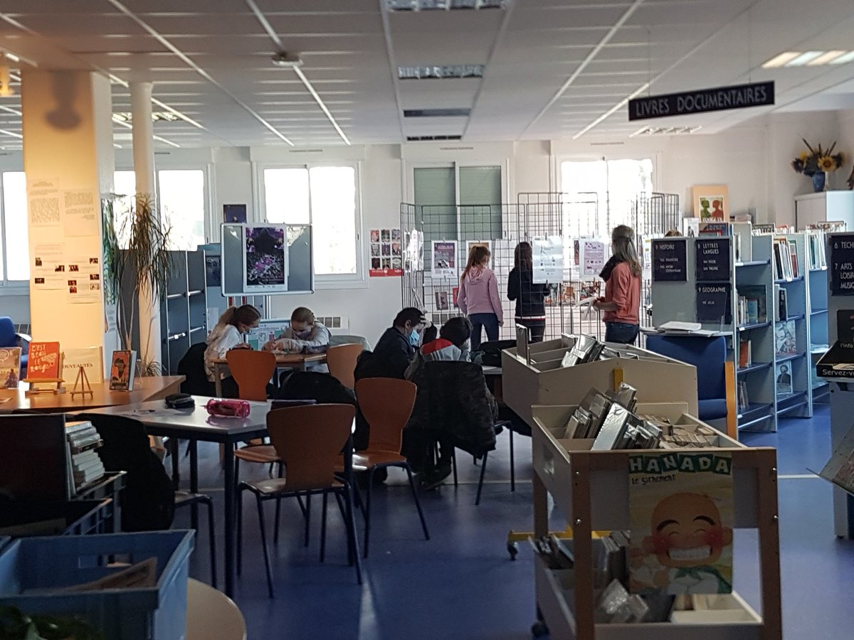 ernaux's tweet photo. @BetterInternetF Bilan de la journée #SaferInternetDay les outils de la #digitale @ezimmert ont fait un  carton 🔝#Digiface, #Digiwords,#Digipad . Les élèves adorent ❤❤ @DanePoitiers @IanPoitiers_Doc https://t.co/4Z30N15Nlc