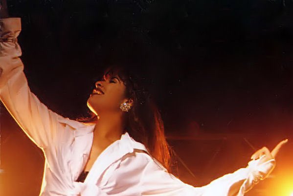 RT @mcustearoom: selena quintanilla: the definition of deserved better.. https://t.co/vjMVX2lV2S