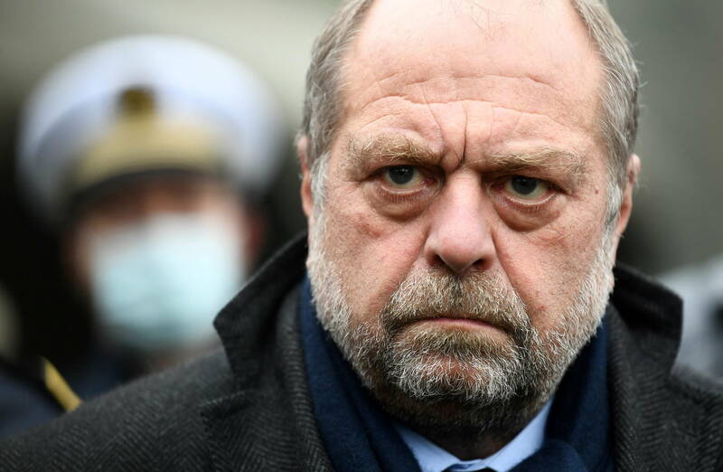 Dupond-Moretti aurait acheté une Maserati après avoir reçu des honoraires d’une société basée aux Seychelles pour laquelle il n’a pourtant jamais travaillé - fdesouche.com/2022/02/07/la-…