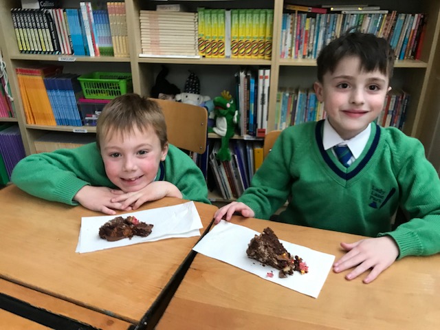 LadyLanePark's tweet photo. Form 4 (Y3) enjoyed demolishing Hudsonโs amazing Volcano cake made for his Topic project @isaschools @PriHistGeogHub @Alpha_Schools #Volcano #buddingbaker https://t.co/hdpRkrmZYz