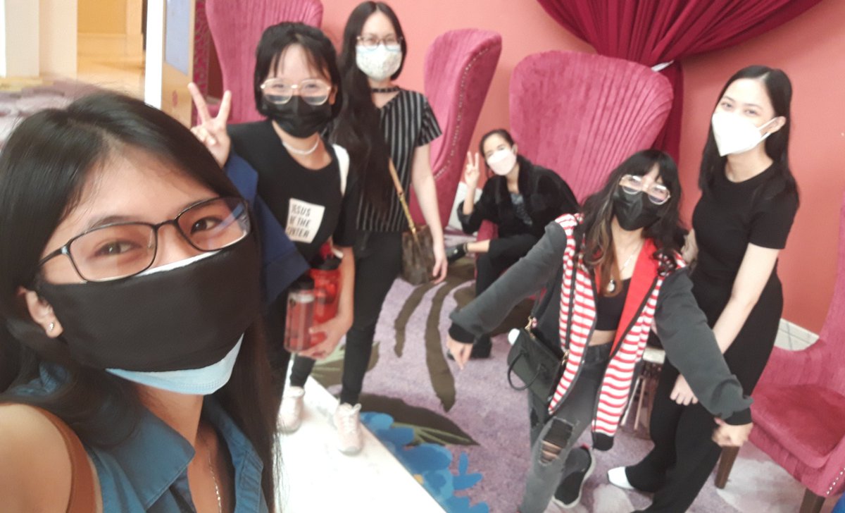 HIII 🥰 -ATHA 5/5
Complete, finally!!! Together with dear #glamupbymae 💅

Whaaaat's up Athaloves!!!! 🤗💗
Non blurry photos soon! Hahaaaa 😜

#Athalie #girlband #girlpower #okada #OkadaManila