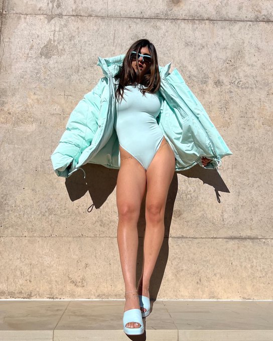 Life&rsquo;s so much easier when sea foam green is in fashion 🤍🧚🏽&zwj;♀️ https://t.co/dXOJHFCTJB