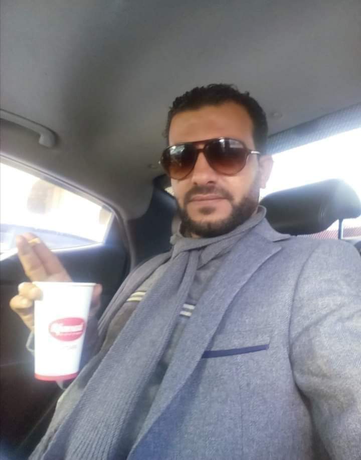 alurdunyya's tweet photo. جريمة في اربد، مقتل الشاب معاذ اسعاف القراملة بعد تعرضه لإطلاق نار من قبل شابين ملثمين اقتحما منزله قرب شارع الجامعة جنوب مدينة #اربد https://t.co/86DIwhO1Zf