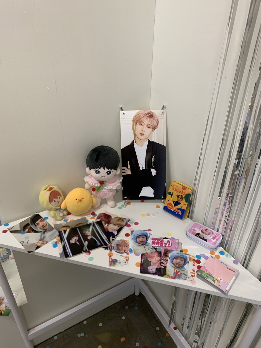 sunlog_'s tweet photo. 📍오엘커피

#지성이는_뭐든지_다_가능해
#MAKE_A_ANDY

붐지성 너무나도 사랑함,, 아기 지성 포토카드 진짜 >충격< 귀여움 내가 갔을때는 사람 많이 없어서 천천히 구경하고 지성이한테 해주고 싶은 말도 적고 왔다!! 다른 시즈니분들이 쓴거 보니까 맘이 따수워짐 https://t.co/n3UOSZo39C