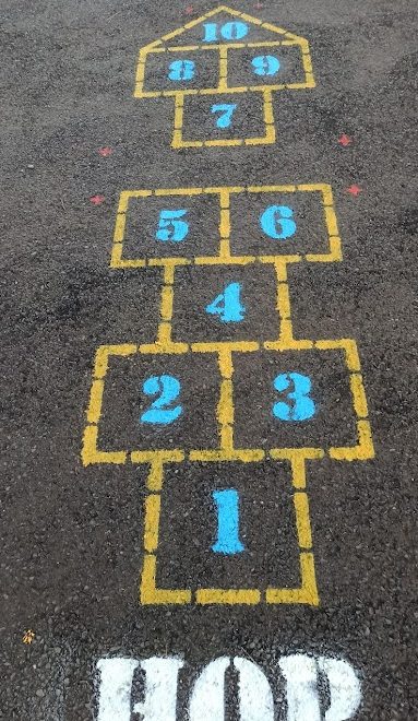 CorkHealthyCity's tweet photo. Thrilled to partner with #ActiveCorkCity #PlayfulCorkCity @CorkSports &amp; Health Promotion Dept @CorkKerryCH to invite schools to apply for subsidised playground markings

Self directed play opportunities builds social &amp; physical skills

#ChildFriendlyCity
https://t.co/zO8ORYcd6W https://t.co/6R8X2ryga4