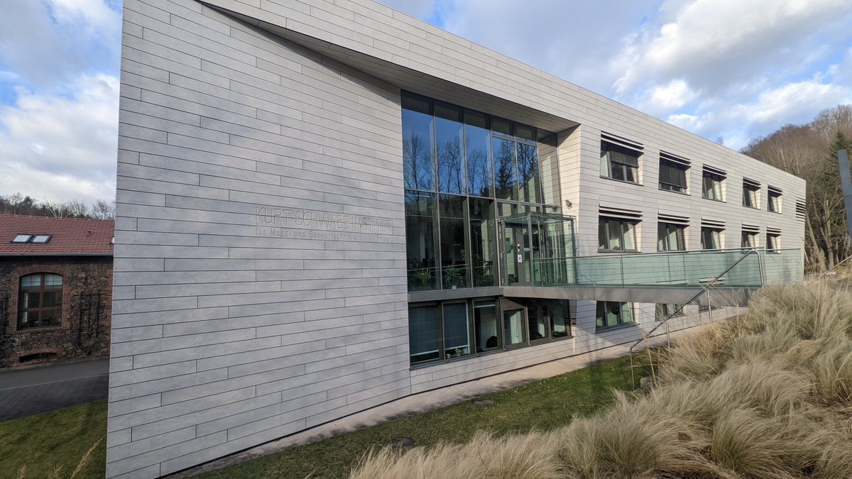 Started a new position as Postdoctoral Researcher in the Organophotonic Sensing Group @MurawskiLab in the Kurt Schwabe Institute for Measurement and Sensor Technology Meinsberg e.V., housed in a beautiful German town of Waldheim, Saxony!
#postdoc #research #photodiode #biomed