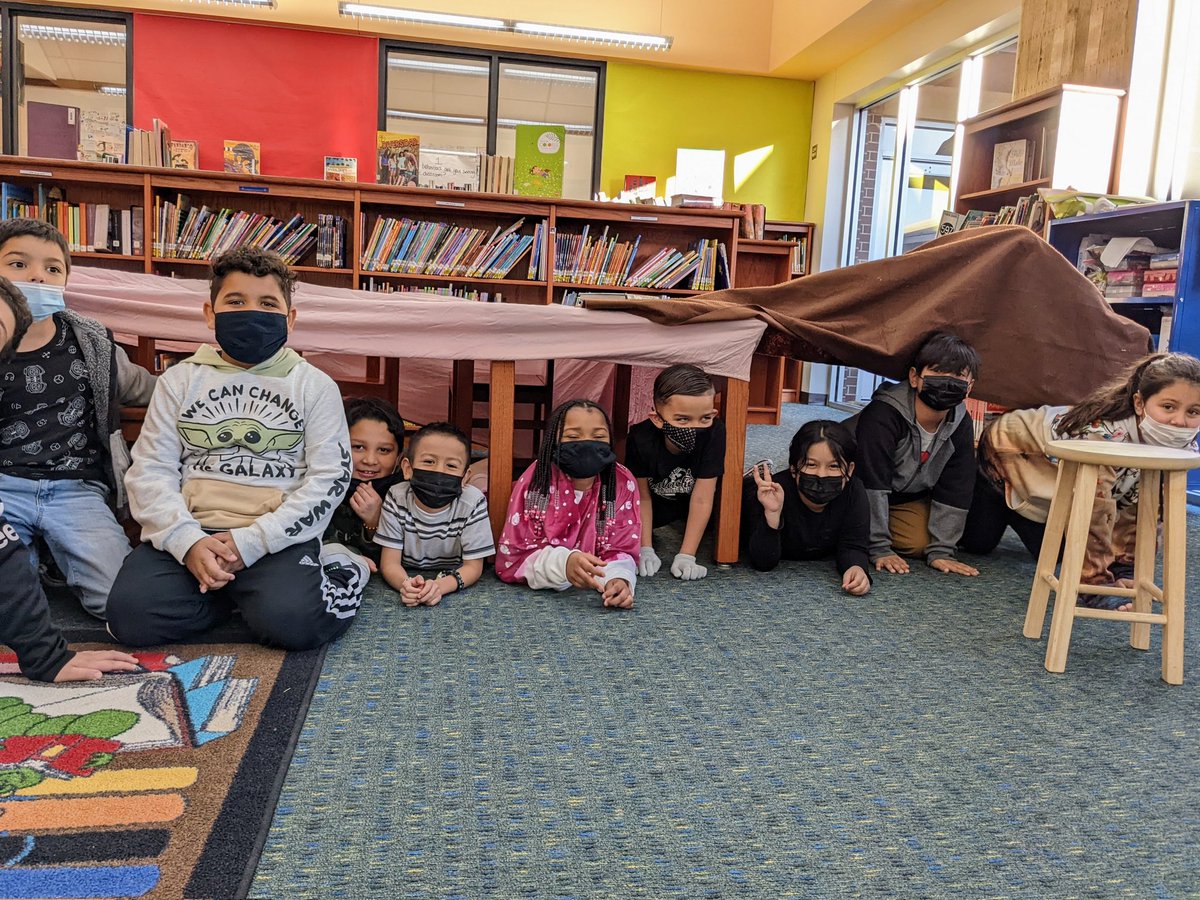 MsHolt12's tweet photo. I did not have "Library Blanket Fort" on my Monday Morning Bingo card but the kids had SO much fun and did some great team building and problem solving! #bbproud #lovemylisd https://t.co/UmLcC4my3L