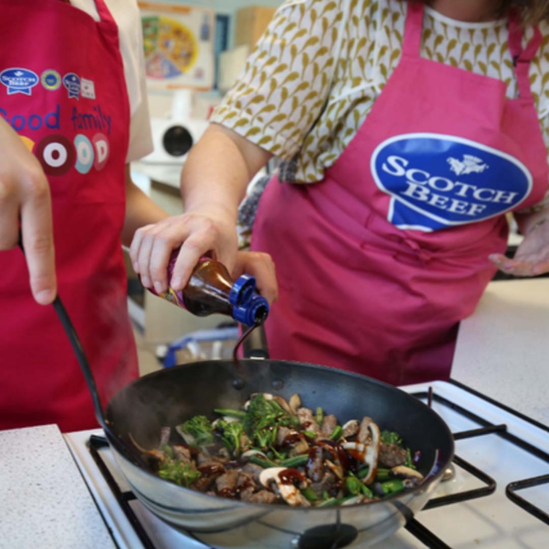 MakeItScotchSc's tweet image. #ScottishTeachers – if you signed up for our @qmscotland School Voucher Scheme make sure to use it at your local butchers ASAP before it expires at the end of February ⏳ Don't miss out on the chance to get quality meat for your #HomeEc classes!