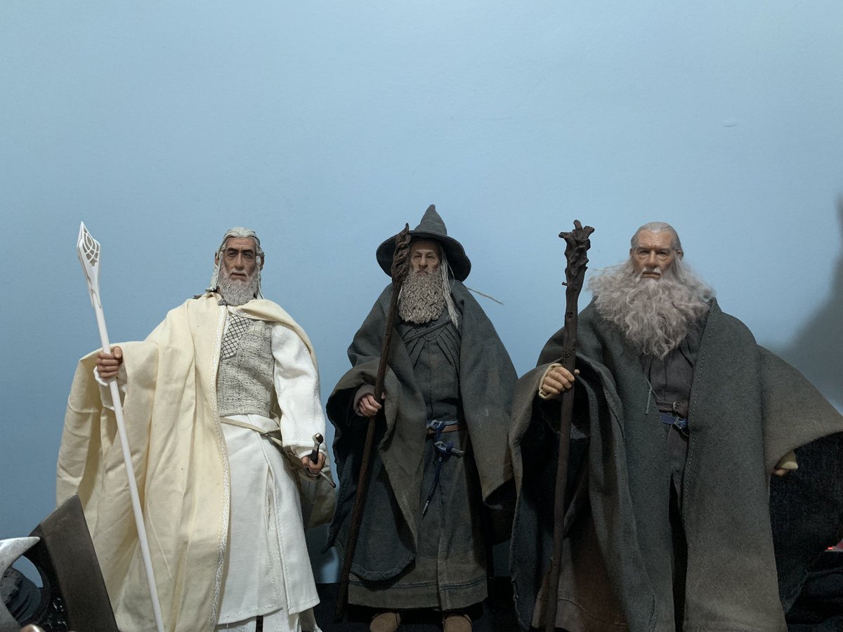 erpheusthecoll1's tweet photo. Amazing work from @Asmus_Toys and thank you for super fast delivery to @collectsideshow #yessideshow #gandalf #Tolkien #thelordoftherings https://t.co/XPYqLceGyr