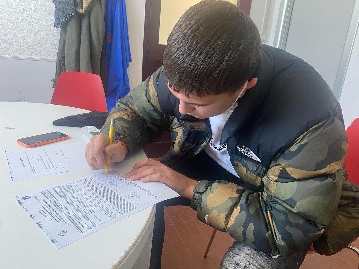 MP_FootballSc's tweet photo. ✍🏻 Artur Mariotti è un nuovo giocatore dell’Imolese. Difensore centrale, classe 2004, arriva dal Cesena. In bocca al lupo, Artur! 💪🏻🍀 #calciomercato #Transfers @MP_FootballSc @MatteoPedrosi #SerieC #LegaPro #Primavera https://t.co/w227C0Sb5j