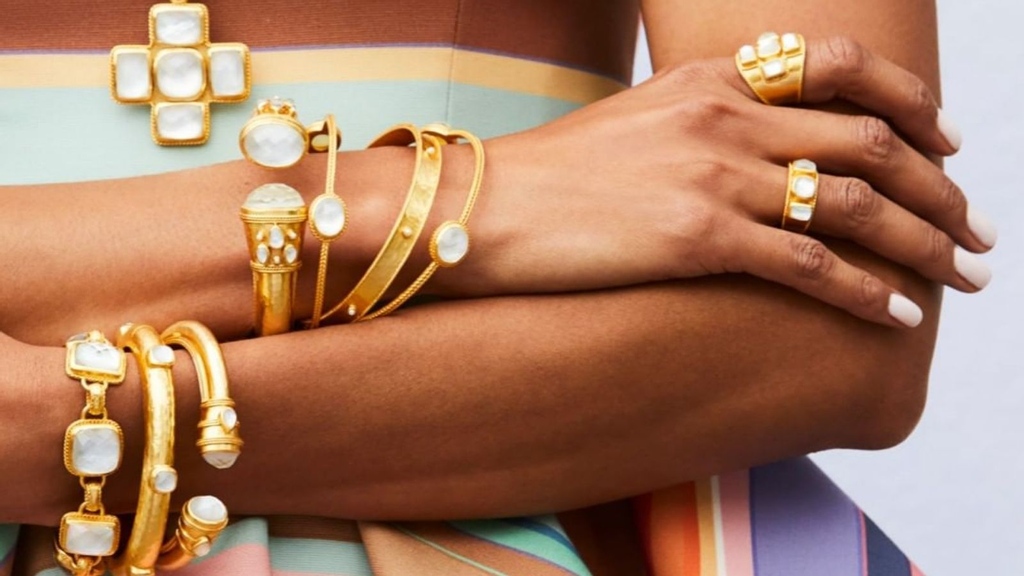 It’s all about spreading a little love this season and this year’s collection of Valentine’s Day gifts is our best yet! <a href="/julievos/">Julie Vos</a>