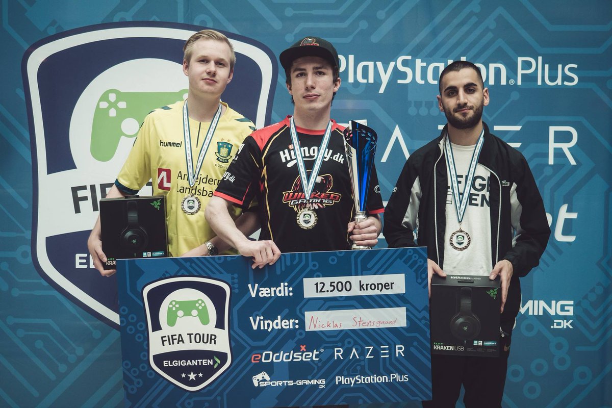 NillerOfficial's tweet photo. Stopper som Professionel FIFA spiller

For 8 siden deltog jeg til min første FIFA turnering. Deltagelse til VM, som var mit ultimative mål blev til det ikke til. Men er glad for at jeg kom med til ESWC og Klub VM 

Tak til at de fantatiske mennesker jeg mødte gennem min karriere. https://t.co/96T4pTrdbM