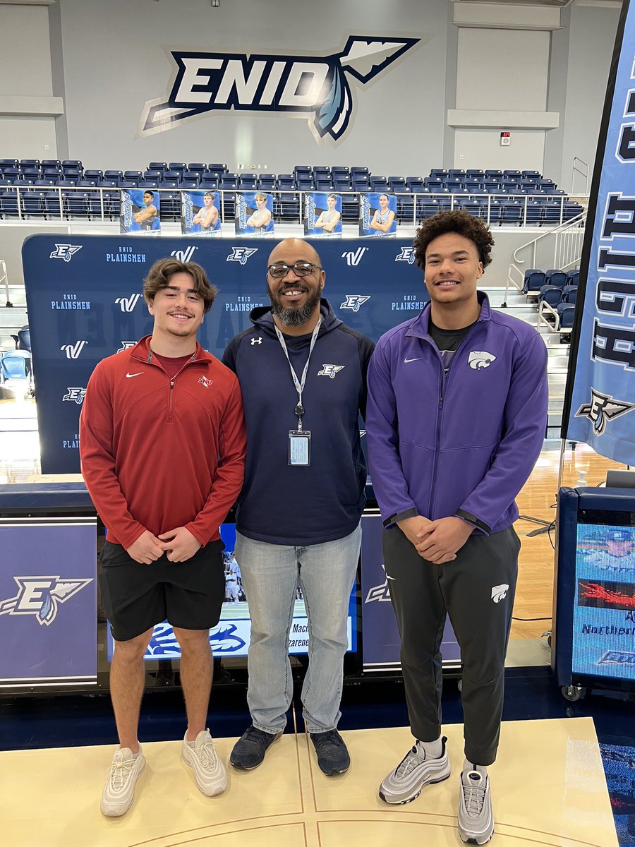 CoachBigReemis's tweet photo. So proud of these two young gentlemen. Two of the best defenders I ever coached! #etown #etowndefense #$pur, #Dline #DEnds https://t.co/kZECjmyvFH