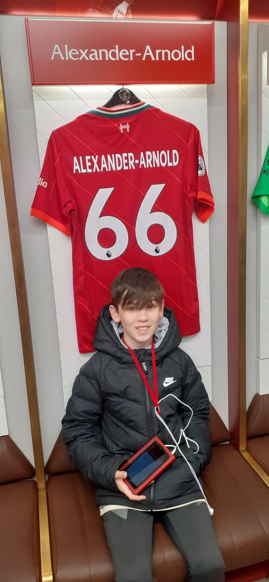 cunastatoo's tweet photo. @liverpoolfc amazing tour today, @TrentAA this lad left a note in your locker!! https://t.co/FZDJzD58ME