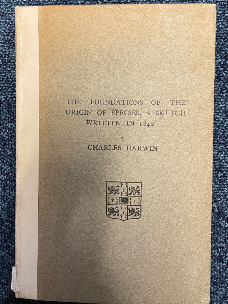 Happy #DarwinDay !📜

Today we celebrate all of the amazing work of Charles Darwin. To do this, we would like to share some of the great Darwin works in our collection as well as a great photo from the NMBL Archive!☺️ <a href="/thenmbluk/">MBA Library</a>