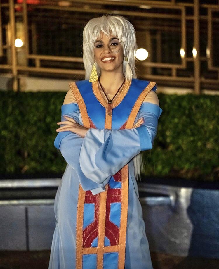 AtlantisTLE's tweet photo. The star of the night. 🌟
From the #DisneylandAfterDark: Sweethearts’ Nite. 💠
PC: villain_online (Instagram)
#SweetheartsNite #AtlantisTheLostEmpire #20thAnniversary #Disney #Atlantis #Disneyland #QueenKida https://t.co/PDX68jZCaI
