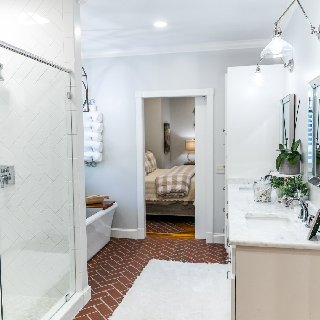 atlanticsbdinc's tweet photo. Atlantic Shore Builders and Developers can give you a smooth and nice bathroom renovation. We have the best professional team to guide you. Just contact us at 631-754-0023 or DM us on Facebook or Instagram. https://t.co/8waZHO58ls